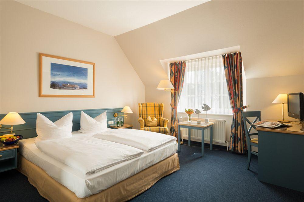 Hotel Sylter Domizil Wenningstedt-Braderup Esterno foto