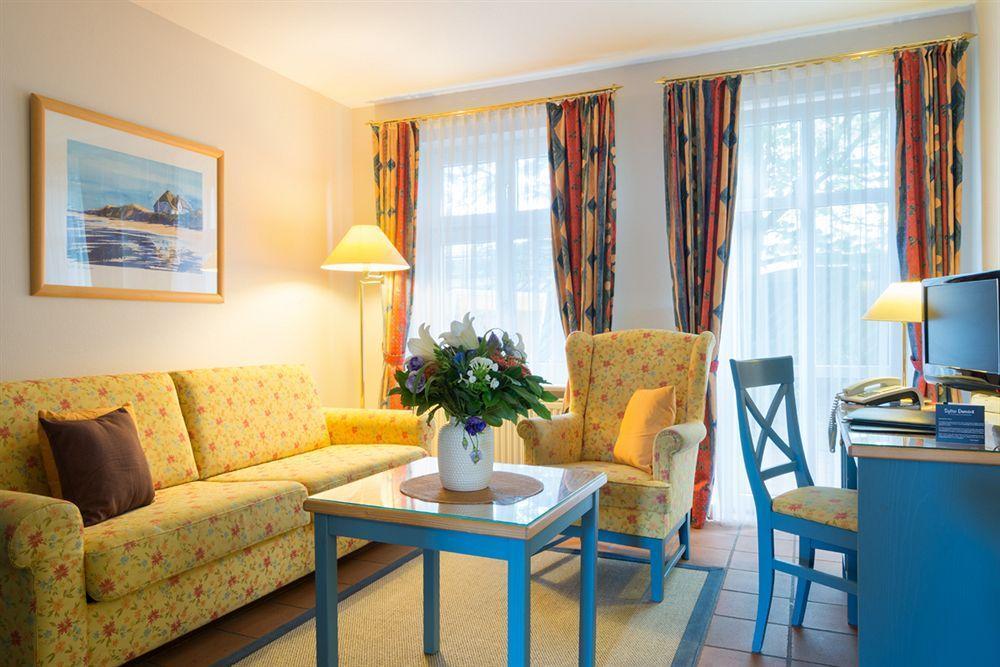 Hotel Sylter Domizil Wenningstedt-Braderup Esterno foto